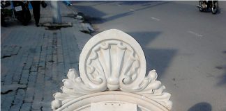 cửa-sổ-mắt-bò LỖ THÔNG GIÓ