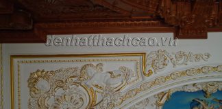 hoa góc trần cổ điển